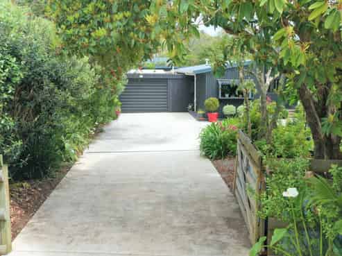 13 Marlin Place, Whiritoa