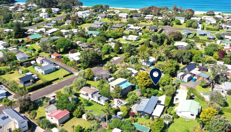 13 Marlin Place, Whiritoa