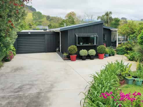 13 Marlin Place, Whiritoa