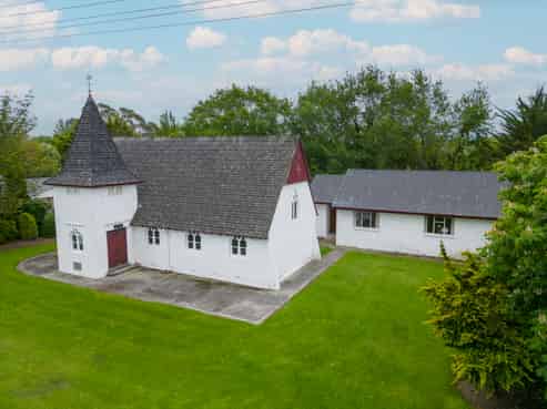 1664 Cust Road, Cust