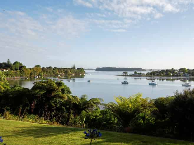 266C Plummers Point Road, Whakamarama