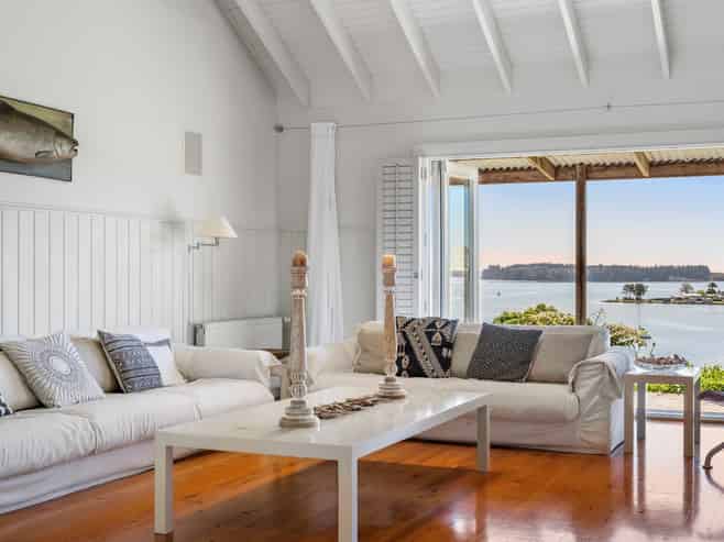 266C Plummers Point Road, Whakamarama