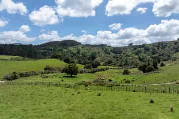 334B Komokoriki Hill Road, Makarau