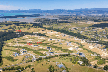 280  Bronte Road West , Mahana
