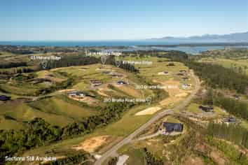 110 Mahana Ridge, Mahana