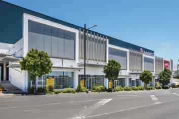 Approximately 84sqm retail shop in Westgate