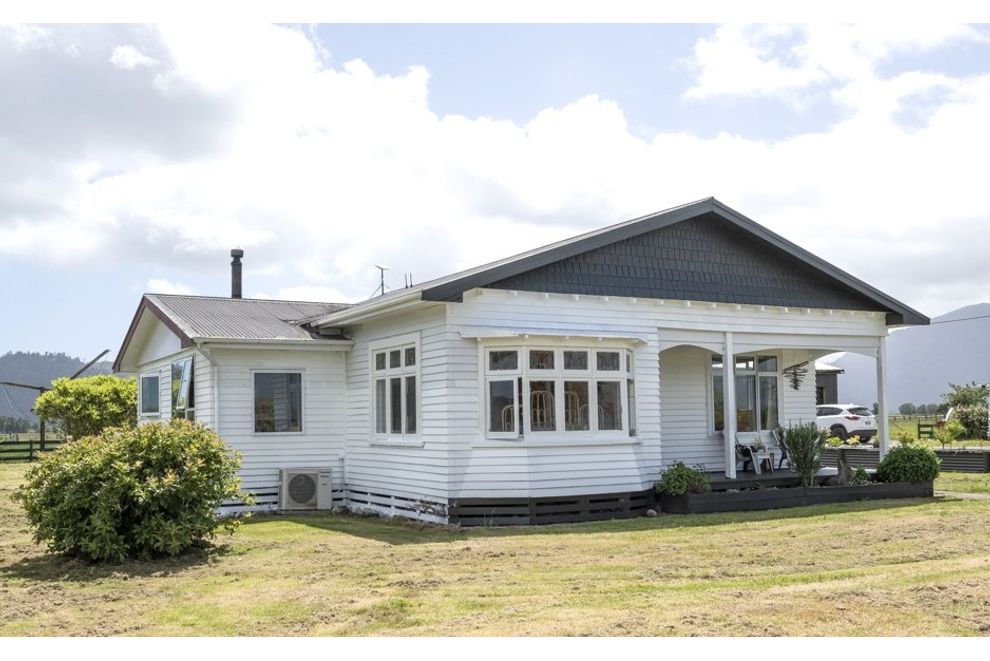 8 La Fontaine Road, Harihari, Westland For Sale realestate.co.nz