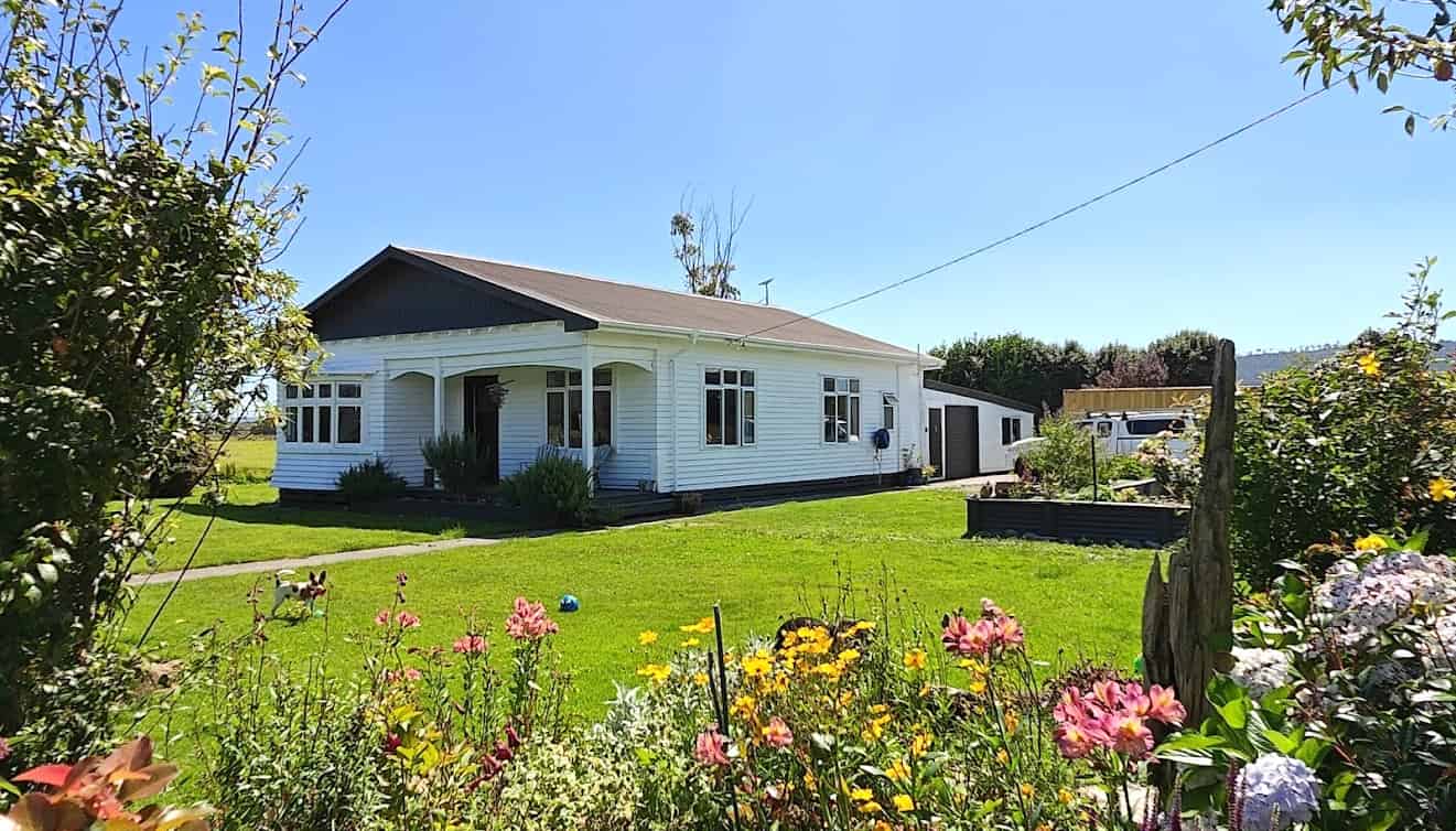 8 La Fontaine Road, Harihari, Westland For Sale realestate.co.nz