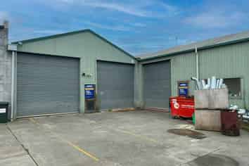 SOLID WORKSHOP OR WAREHOUSE
