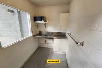 SOLID WORKSHOP OR WAREHOUSE
