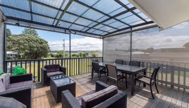 607 Pukehina Parade, Pukehina