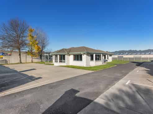 Versatile office space in Katikati 
