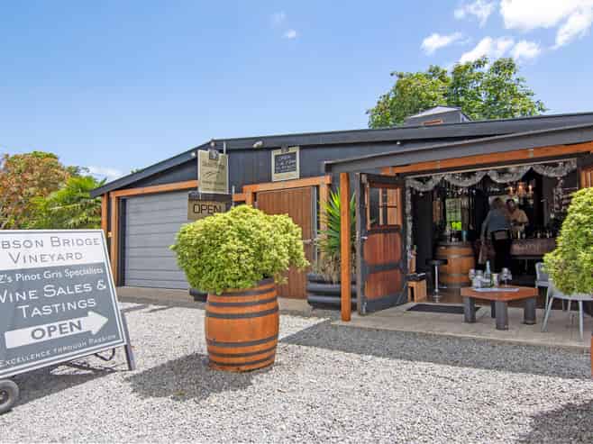 1250 State Highway 6 & 24 Gee Street, Renwick