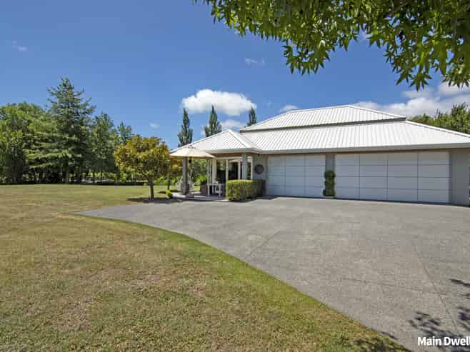 1250 State Highway 6 & 24 Gee Street, Renwick