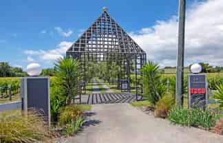 1250 State Highway 6 & 24 Gee Street, Renwick
