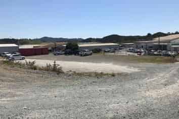 LARGE DEVELOPMENT LEASE OPPORTUNITY!
