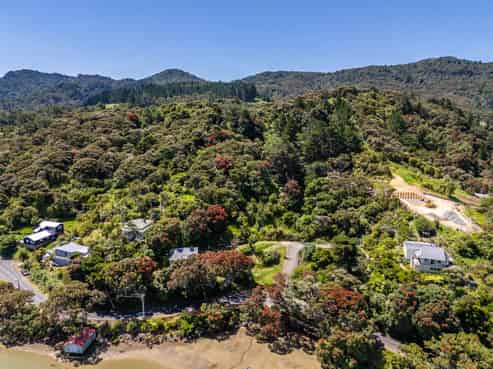 85 Okura Bay Road, Taupo Bay/Totara North