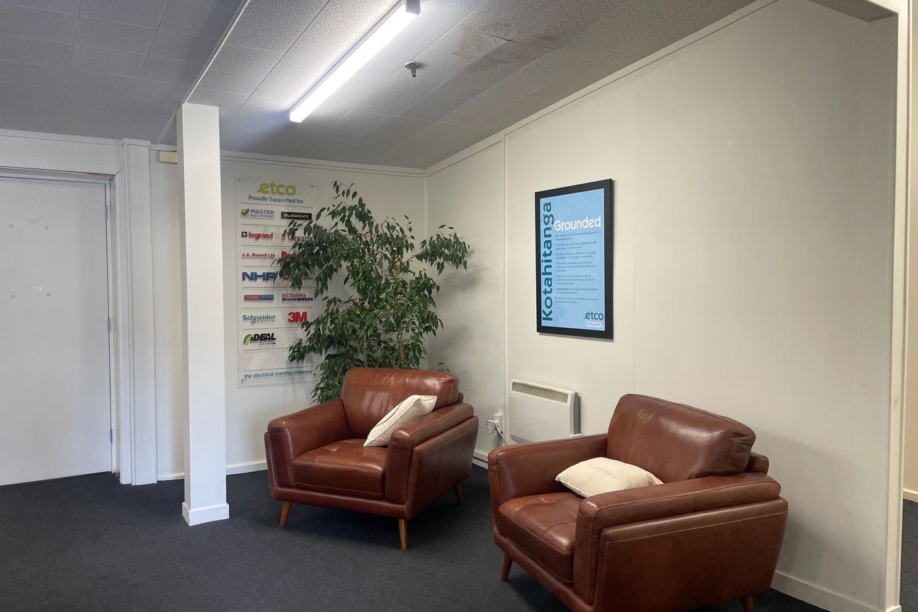 Training Facility/Warehousing 930 m² - Ansicht 3