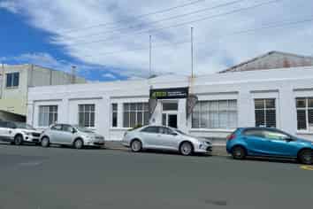 Training Facility/Warehousing 930m2 