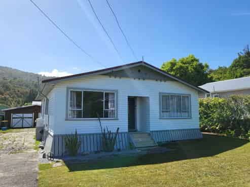 4 Sutherland Street, Dunollie