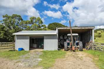 142 Harris Road, Glenbervie