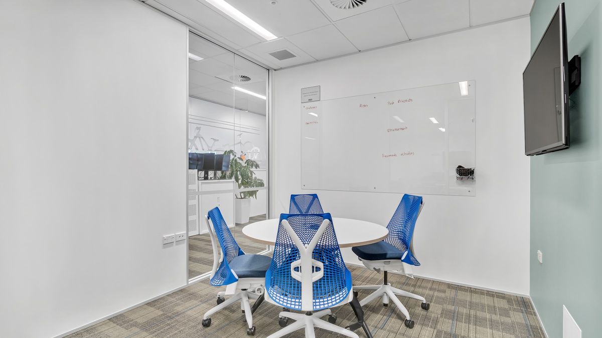 Introducing a premier CBD office space - Mehr