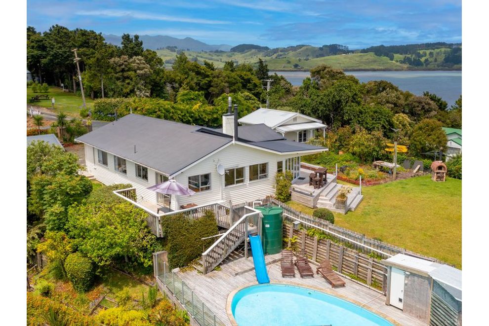 10 Marmon Street West, RAWENE, Far North For Sale realestate.co.nz