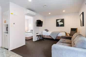 Gateway to the Catlins - Balclutha FHGC Motel
