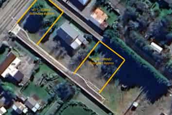 471 High Street South, Carterton
