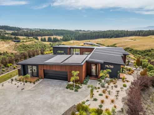 17 Mahana Ridge, Mahana