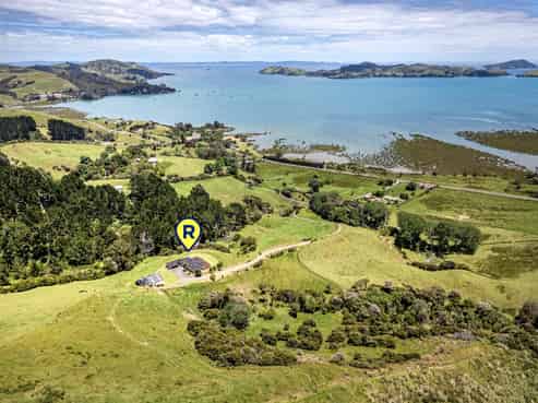 1682A Manaia Road, Coromandel