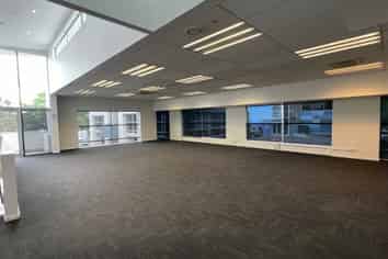 Smart Contemporary Office Space in Harewood