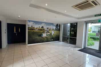 Smart Contemporary Office Space in Harewood