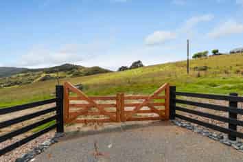 3060 Kaipara Coast Highway, Kaipara Flats