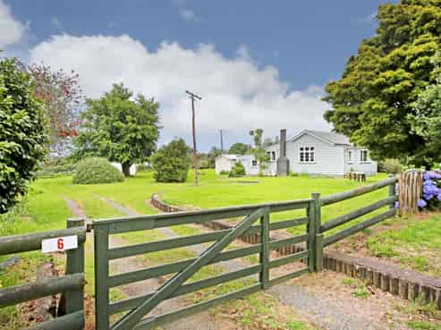6 Colbeck Road, Awhitu