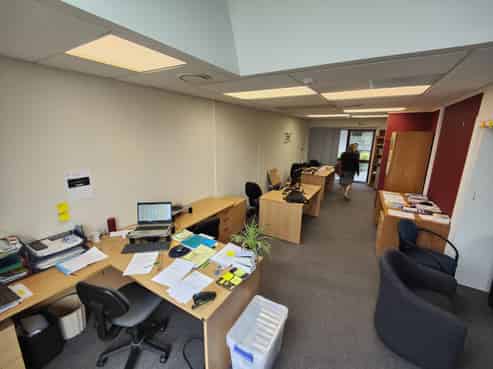 Affordable Office in Mana