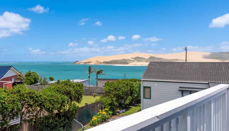 48 Taumatawiwi Street, OPONONI