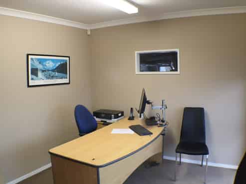 HIGH PROFILE CORNER SITE SALES YARD
