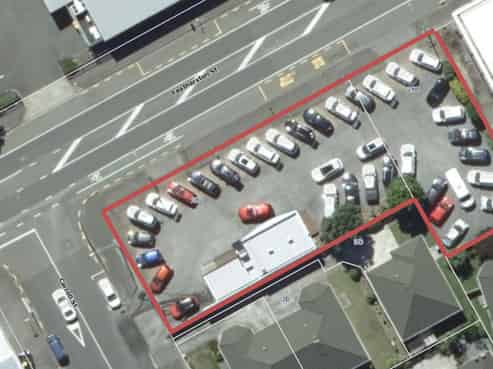 HIGH PROFILE CORNER SITE SALES YARD