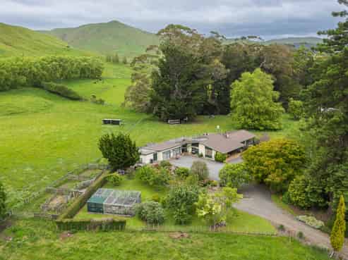 2580 Pourerere Road, Omakere