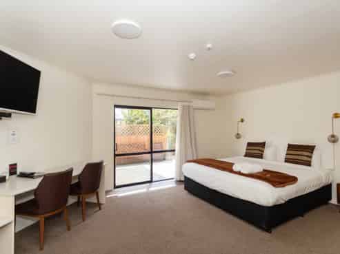 FREEHOLD MOTEL COMPLEX WITH HUGE POTENTIAL