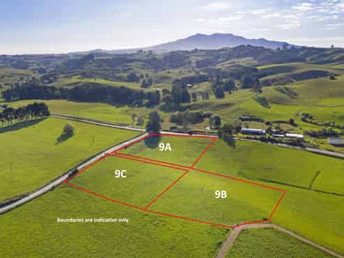 9A Pond Road, Raglan