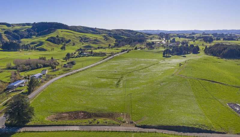 9A 9B and  Pond Road, Raglan