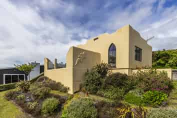 18 Turangitukua Terrace, Whareroa