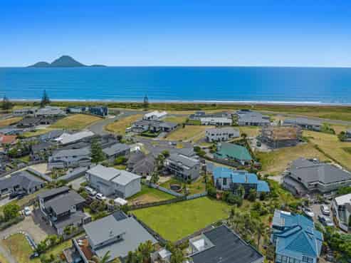 20 Ocean View Road, Coastlands