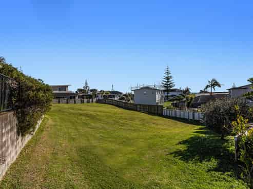 20 Ocean View Road, Coastlands