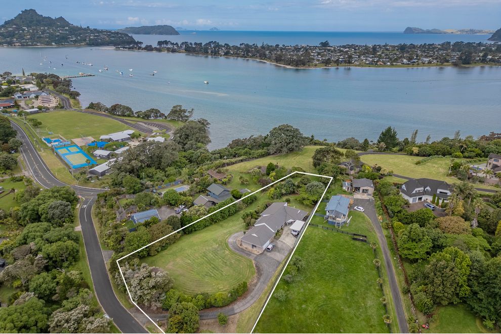 9 Rewa Rewa Valley Road, Tairua, ThamesCoromandel For Sale