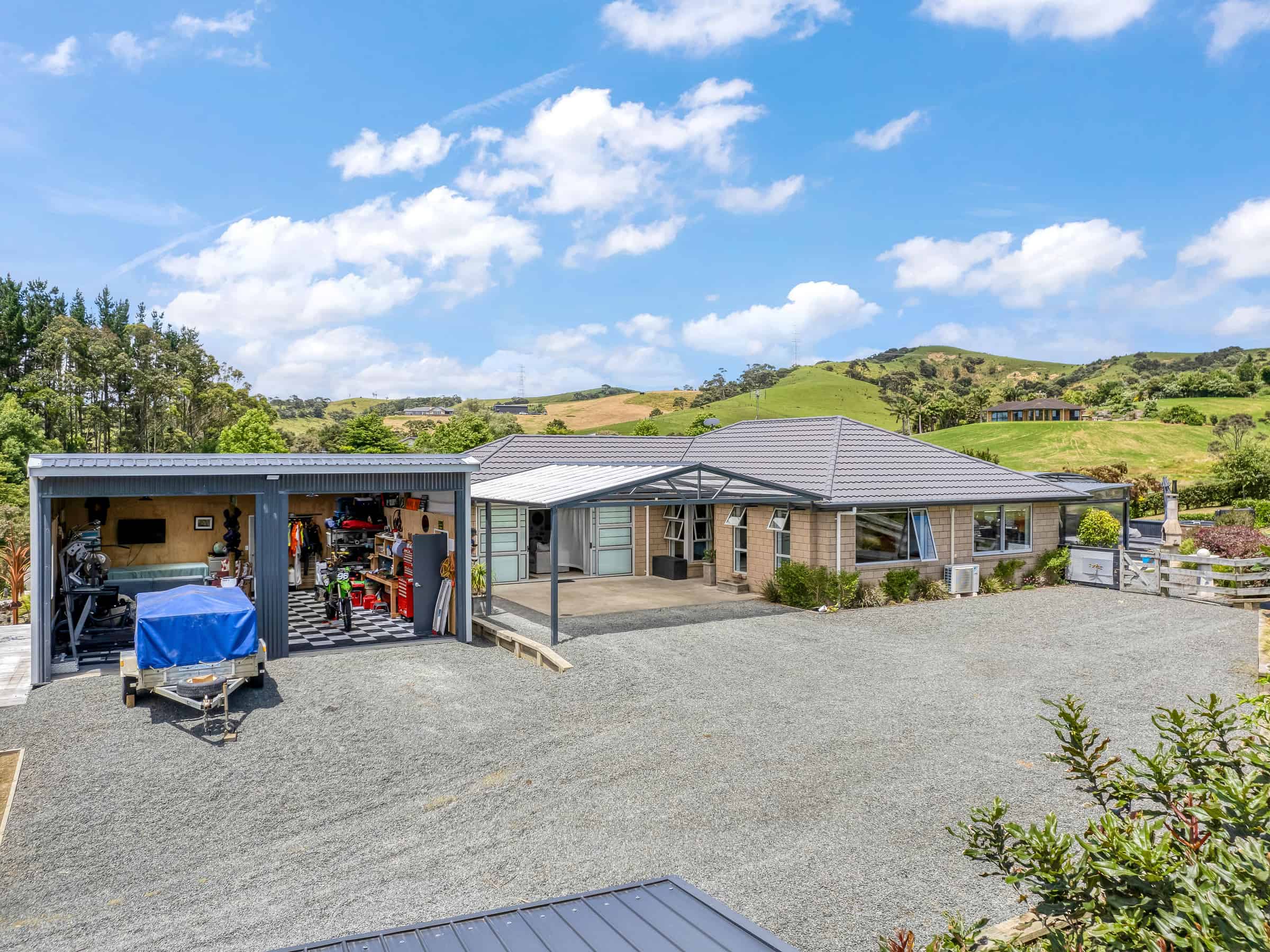 Helensville Rural Farms and Real Estate for Sale realestate.co.nz