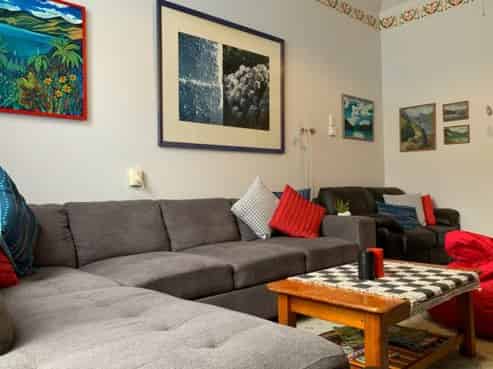 Backpacker Business with Home 