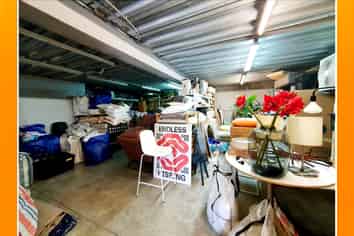 Drive-in Warehouse/Storage in Grey Lynn